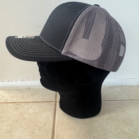 Men's Richardson Adjustable Snapback Trucker Cap - Picture 2 of 3